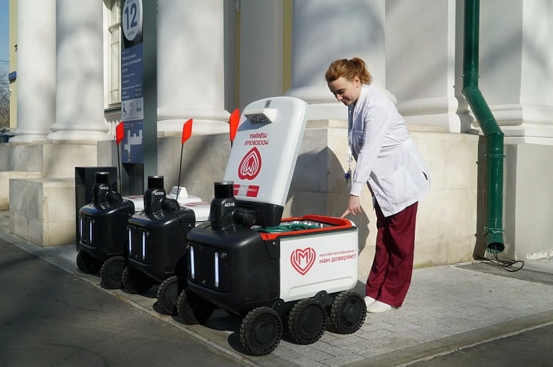 На базе Первой Градской проходят тестирование роботы-помощники